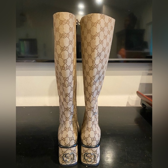 GUCCI NWT ONYX MONOGRAM GG FABRIC BOOTS SIZE 8.5 - Picture 6 of 7